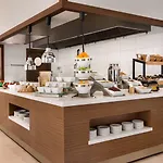 Ramada By Wyndham Beylikduzu Hotel 5*