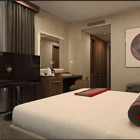Ramada By Wyndham Beylikduzu מלון