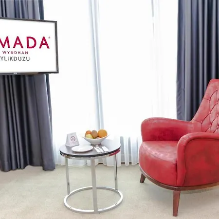 מלון Ramada By Wyndham Beylikduzu