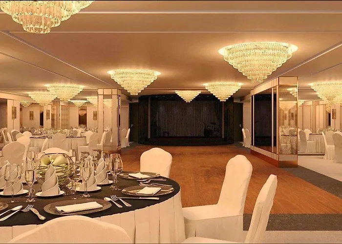 Ramada By Wyndham Beylikduzu Hotel