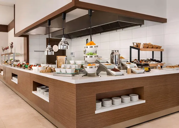 Ramada By Wyndham Beylikduzu Hotel 5*