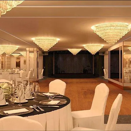 Ramada By Wyndham Beylikduzu Hotel