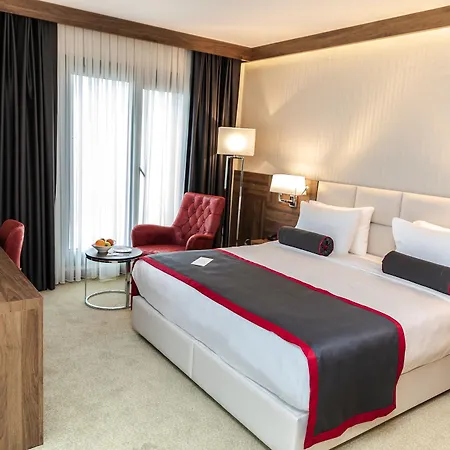 Ramada By Wyndham Beylikduzu 5*