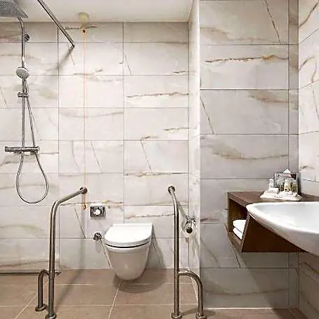 Ramada By Wyndham Beylikduzu 4*