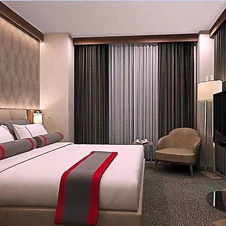 Ramada By Wyndham Beylikduzu 4* Estambul