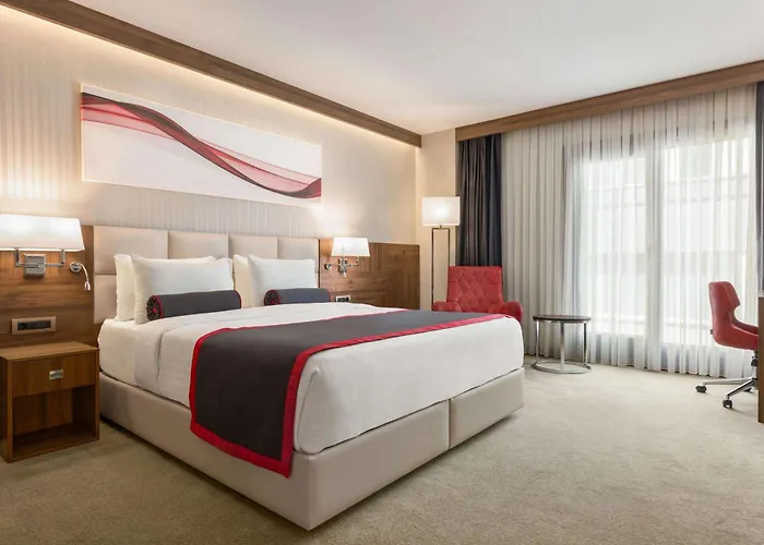 Ramada By Wyndham Beylikduzu 5*