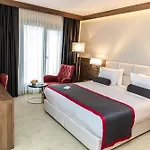 Ramada By Wyndham Beylikduzu 4*